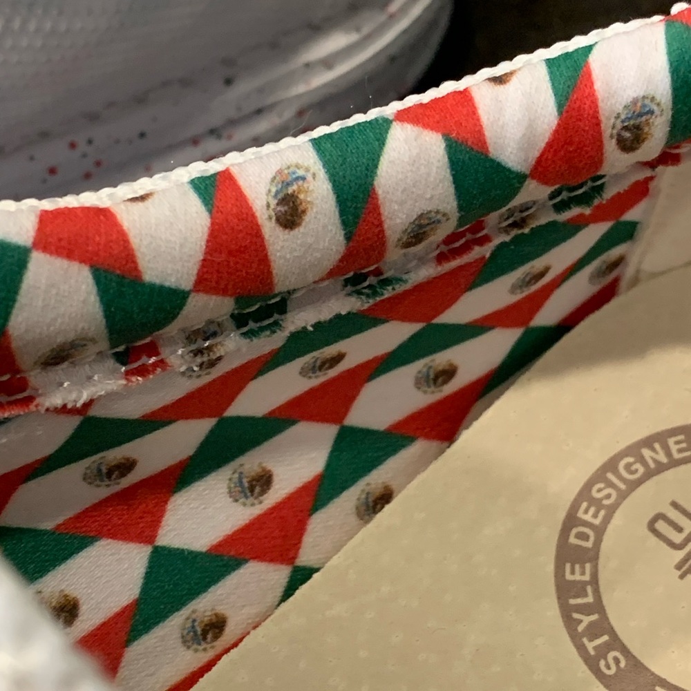 Hey Dude Mexico - Picture 5 of 7